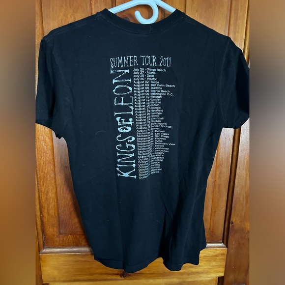 Kings of Leon 2011 world tour t shirt - Picture 2 of 2